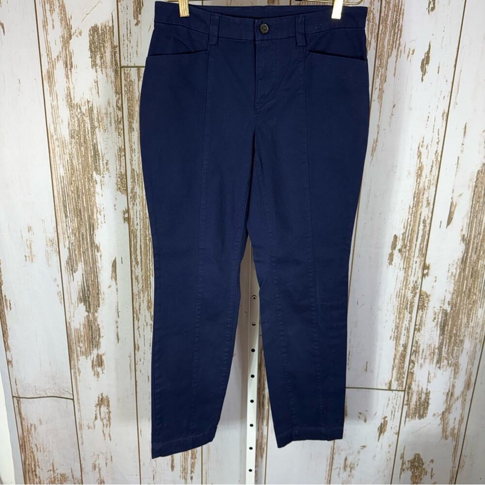 Duluth Trading Co Navy Workday Warrior Chino Pants. Size 6x29. Excellent cond!